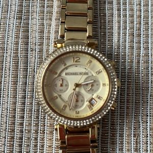⭐️ Preowned Michael Kors Watch⭐️